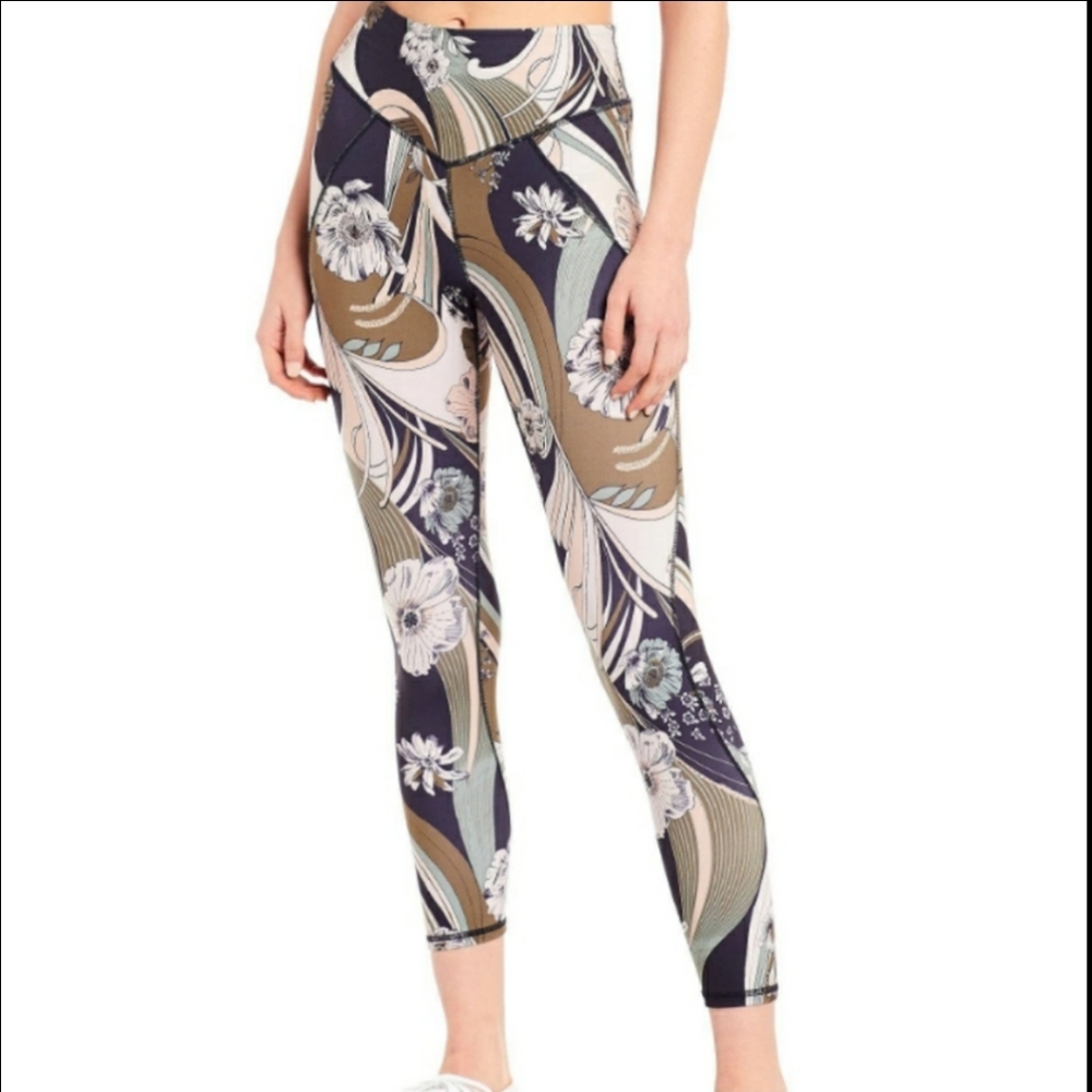 Free People Movement High Rise Legging - Picture 11 of 11